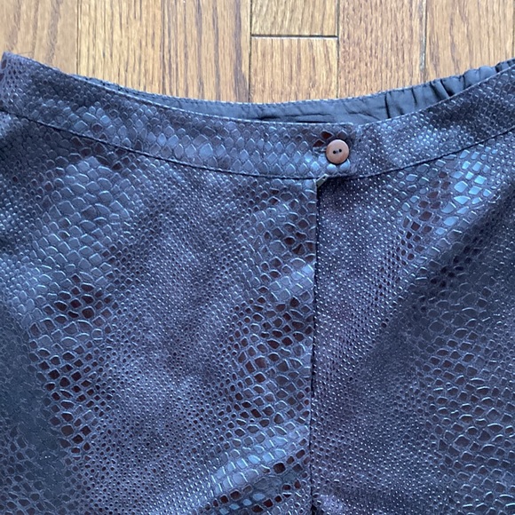 Amazing Vintage Vegan Snake Skin Brown Pants - Picture 2 of 3